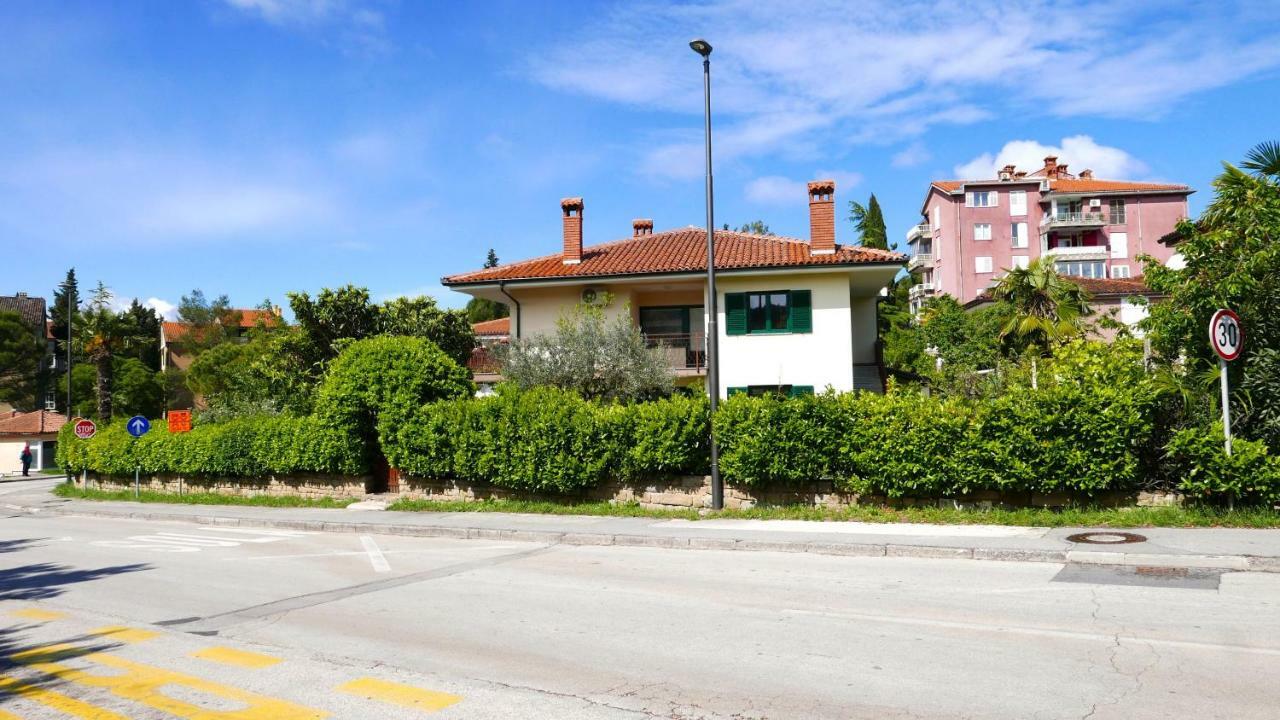 Bonsai House Lägenhet Portorož Exteriör bild